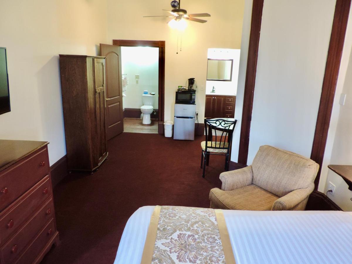 Hotel The Monarch *